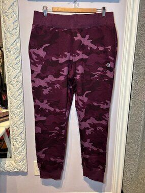 Unisex Champion Slim Leg Jogger Size Large with Pockets